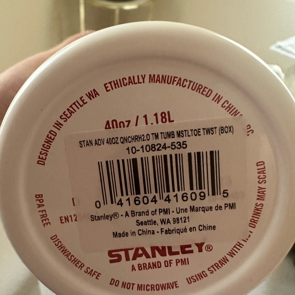 Stanley White Quencher H2.0 Tumbler - Picture 3 of 3